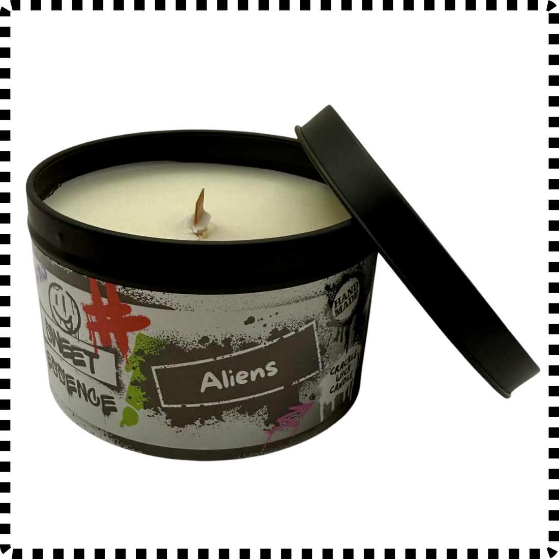 Aliens Crackle Wick Candle